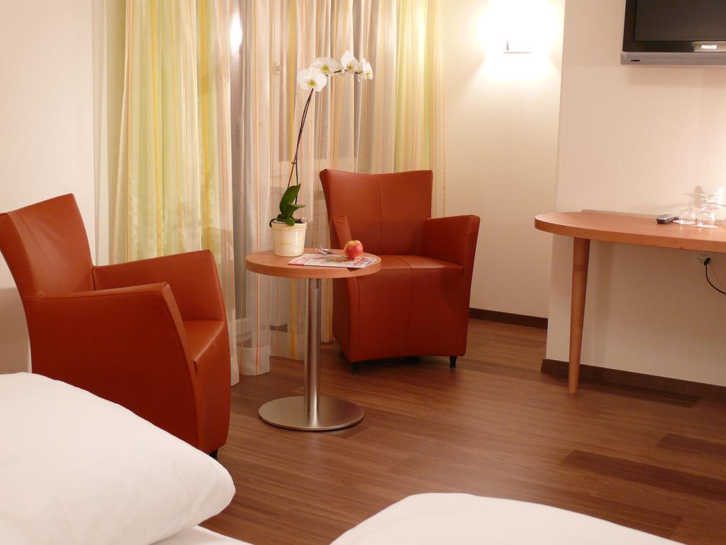 Hotel Restaurant Eichberg Seengen Exteriör bild