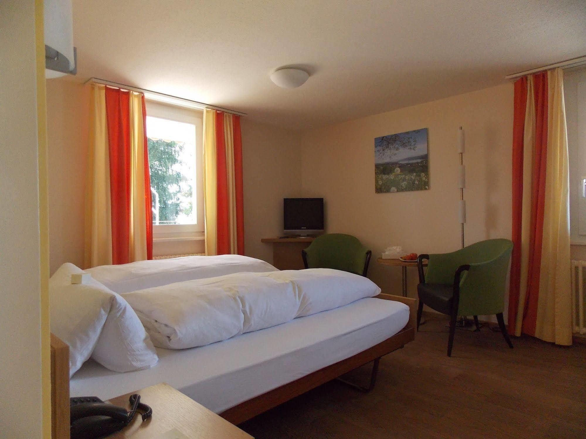 Hotel Restaurant Eichberg Seengen Exteriör bild